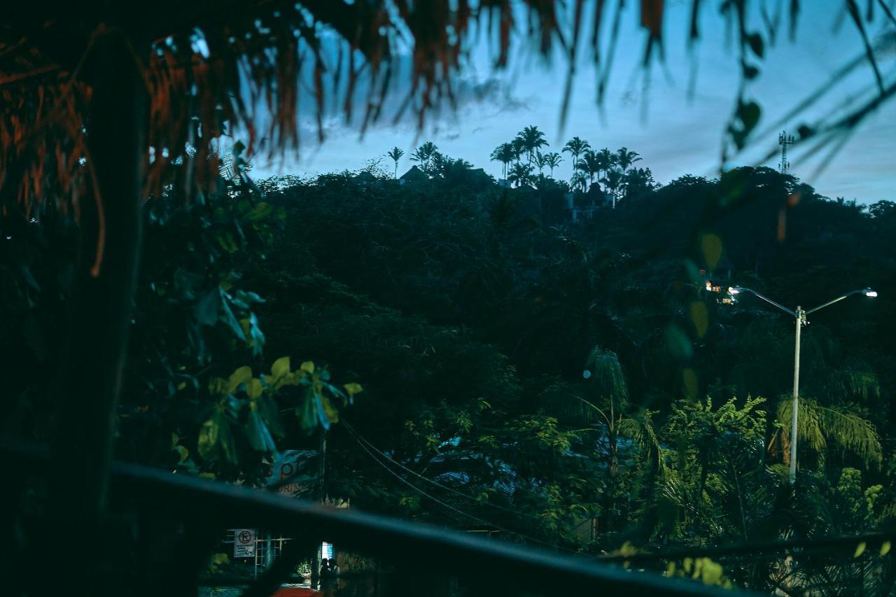 Blue Pepper Beds Sayulita Hostel ภายนอก รูปภาพ