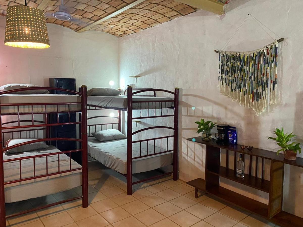 Blue Pepper Beds Sayulita Hostel ภายนอก รูปภาพ