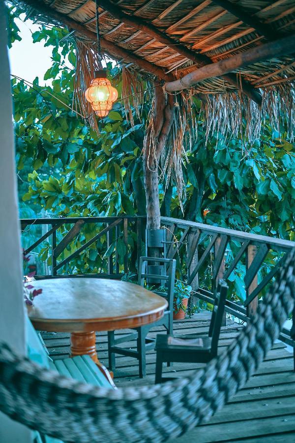 Blue Pepper Beds Sayulita Hostel ภายนอก รูปภาพ