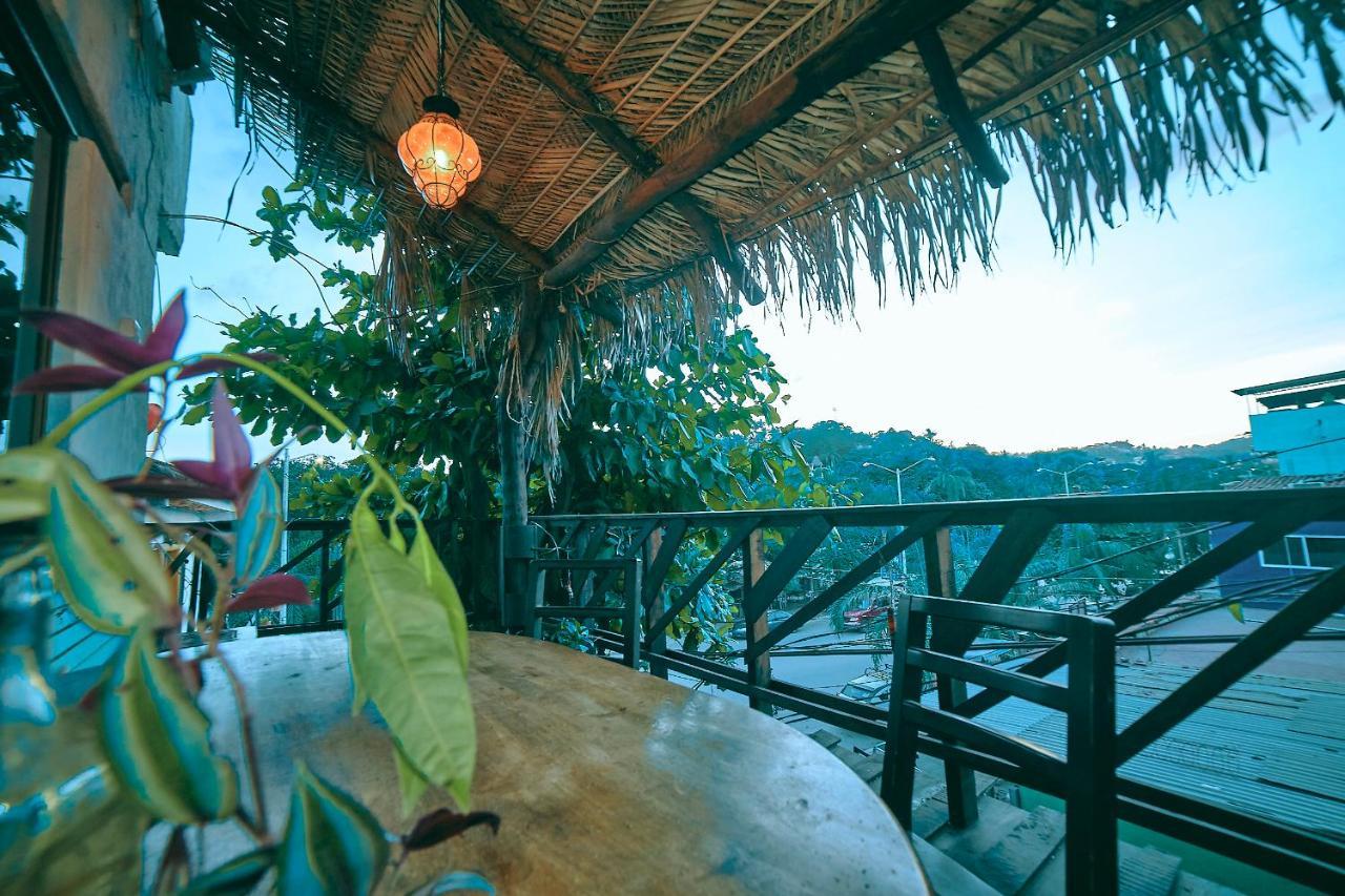Blue Pepper Beds Sayulita Hostel ภายนอก รูปภาพ